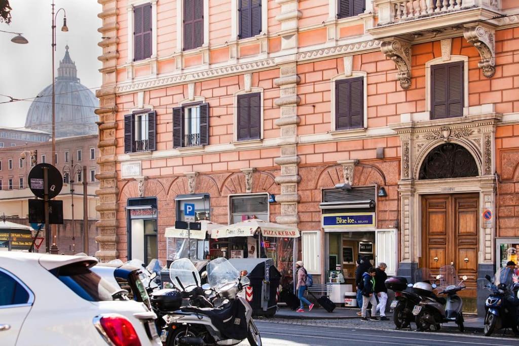 Casa Di Lella, A Due Passi Dal Vaticano โรม ภายนอก รูปภาพ